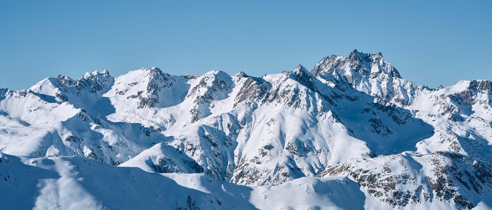 Das Skigebiet Samnaun/Ischgl: grenzenloser Pistenspass Das Skigebiet Samnaun/Ischgl: grenzenloser Pistenspass