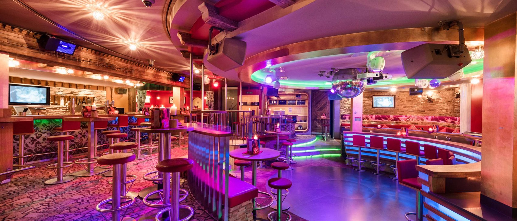 Die Why Not Bar & More in Samnaun: Party de luxe Die Why Not Bar & More in Samnaun: Party de luxe