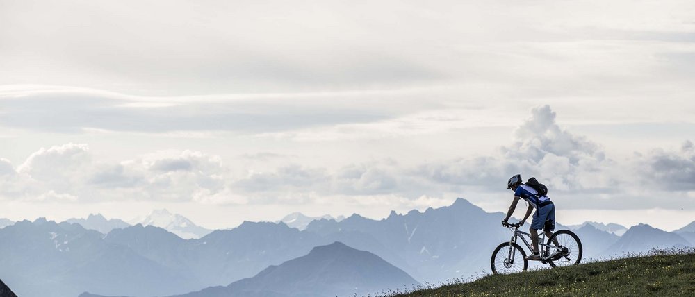 Wandern in Graubünden: die Berge und Sie Wandern in Graubünden: die Berge und Sie