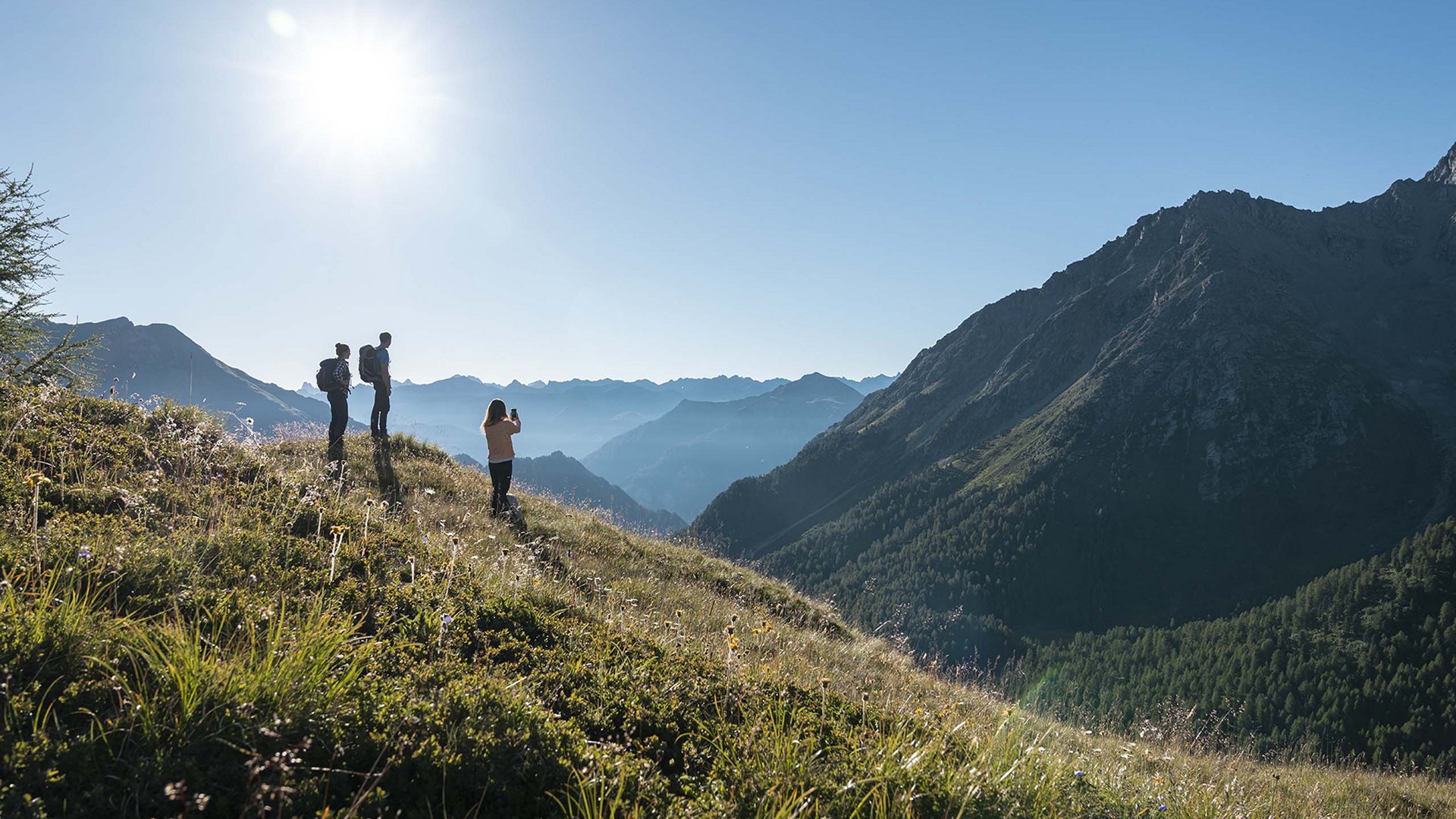 Wandern in Graubünden: die Berge und Sie Wandern in Graubünden: die Berge und Sie
