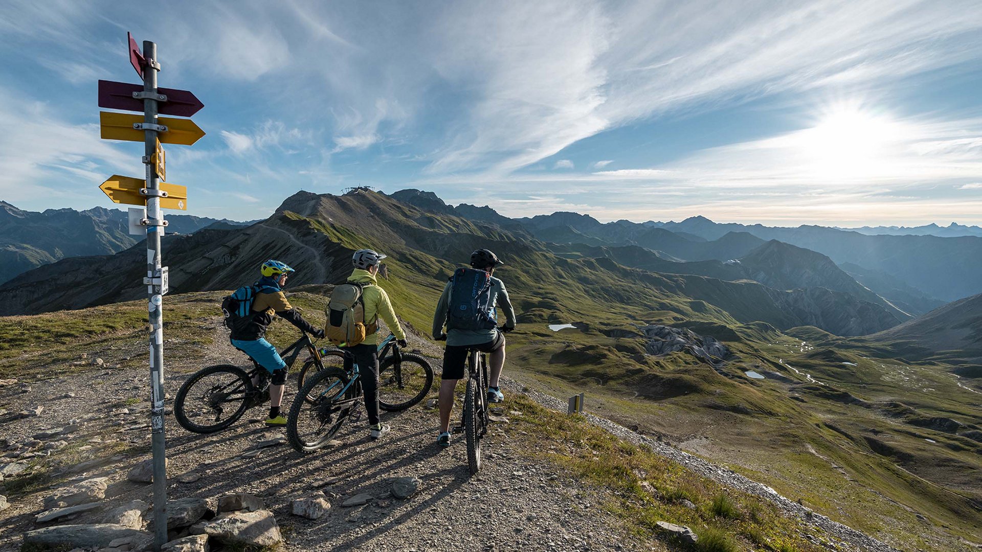 Bergbahnen Samnaun: Sommer, Sonne, Bike-Action Bergbahnen Samnaun: Sommer, Sonne, Bike-Action
