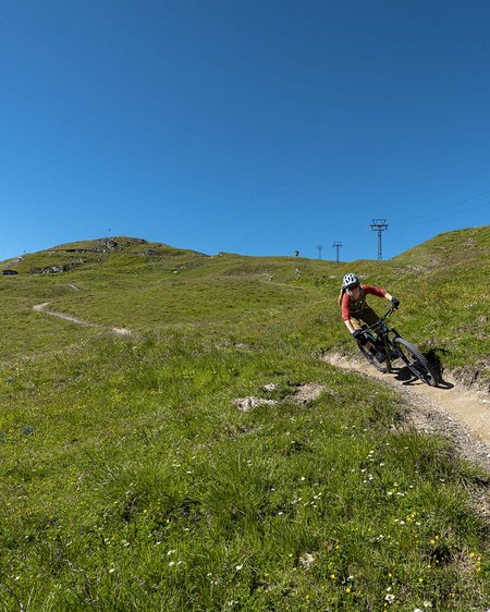 Bergbahnen Samnaun: Sommer, Sonne, Bike-Action Bergbahnen Samnaun: Sommer, Sonne, Bike-Action